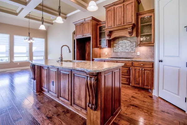 $2,750 | 421 River Bank Lane, Granbury, TX 76049