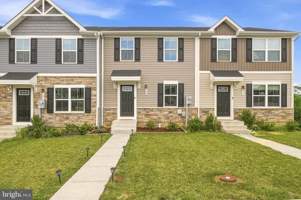 $295,000 | 309 Williams Street, Strasburg, VA 22657