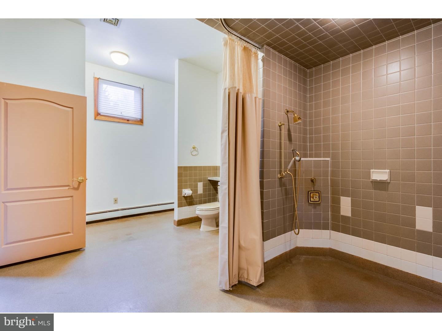 545 Greentree Road Sewell, NJ 08080 - Photo 14 of 25 Master Bathroom