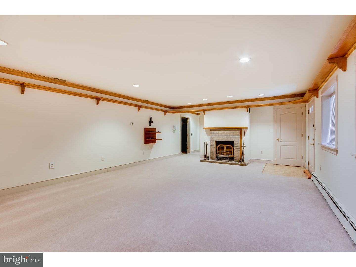 545 Greentree Road Sewell, NJ 08080 - Photo 21 of 25 Family Room