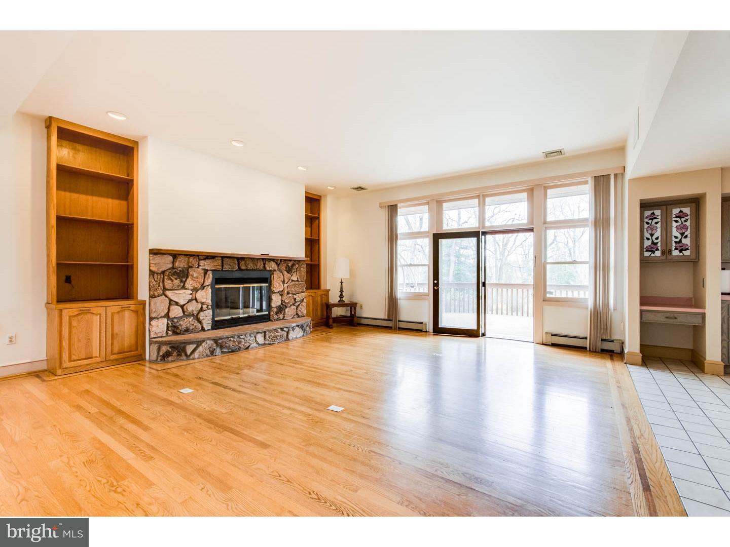 545 Greentree Road Sewell, NJ 08080 - Photo 7 of 25 Great Room
