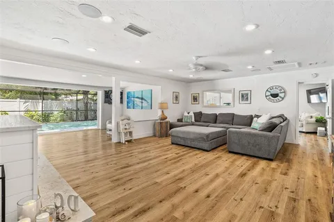 $1,575,000 | 2215 Hibiscus Street, Sarasota, FL 34239