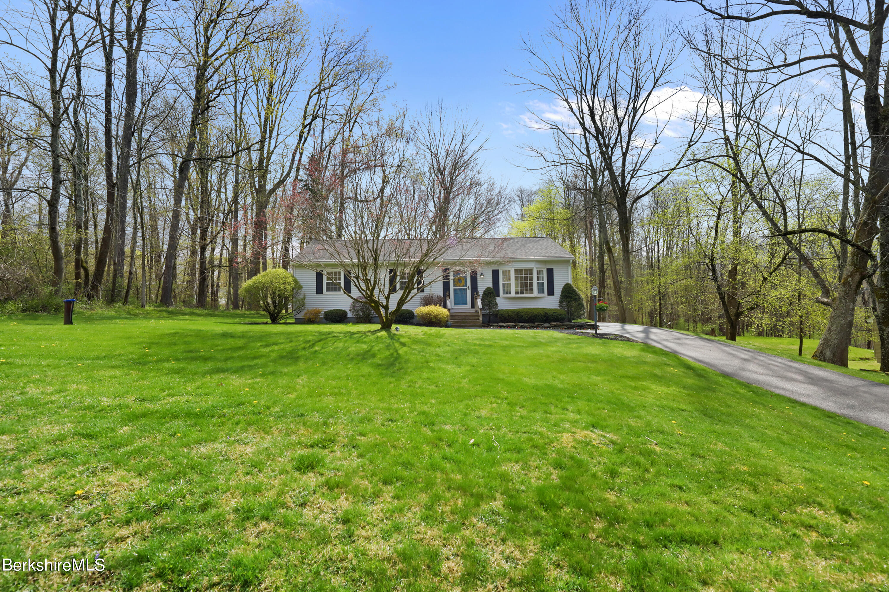 814 Partridge Road Lanesborough, MA 01237 - Photo 2 of 29 200 Front Yard