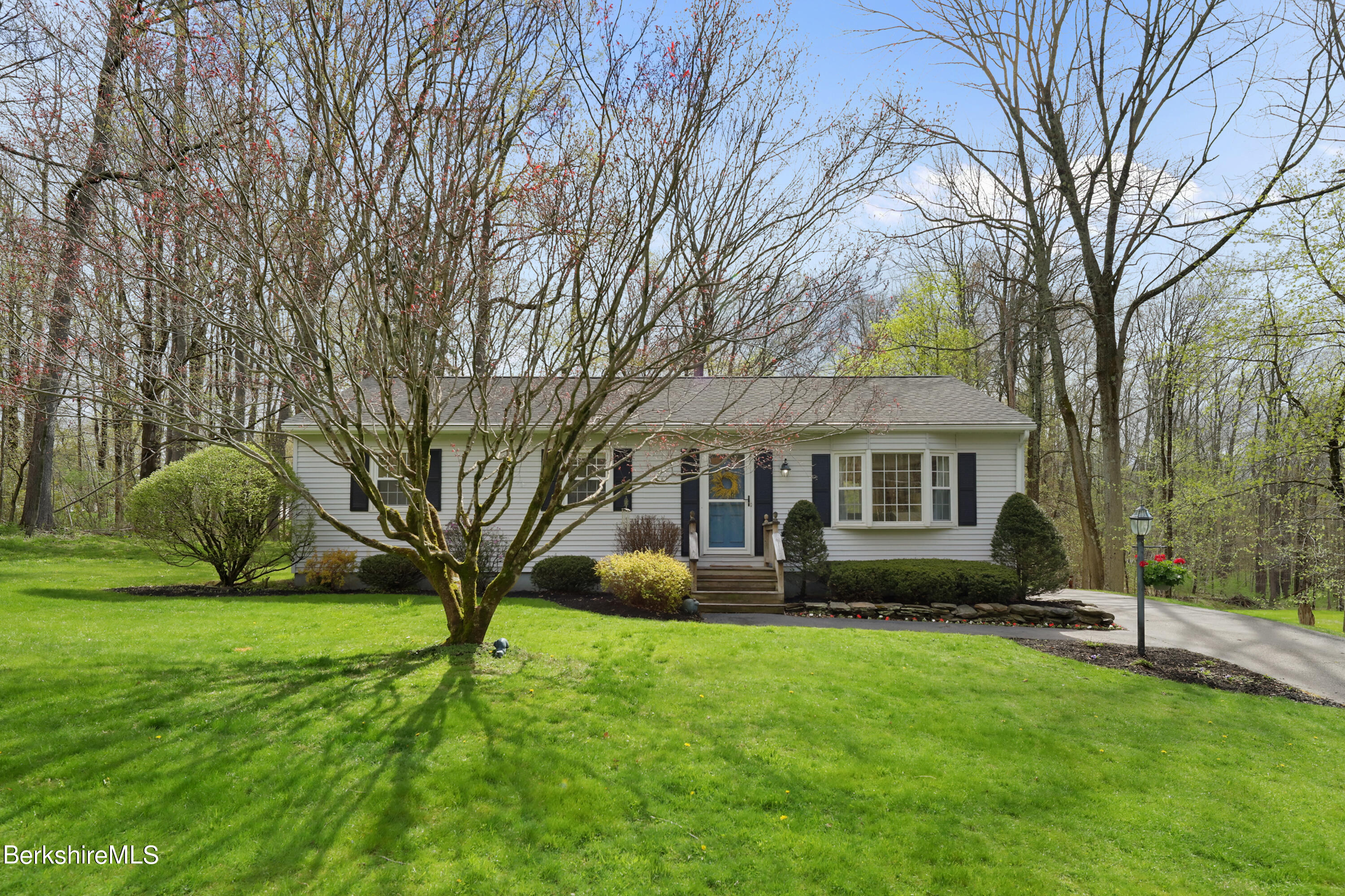 814 Partridge Road Lanesborough, MA 01237 - Photo 3 of 29 5 Exterior Front