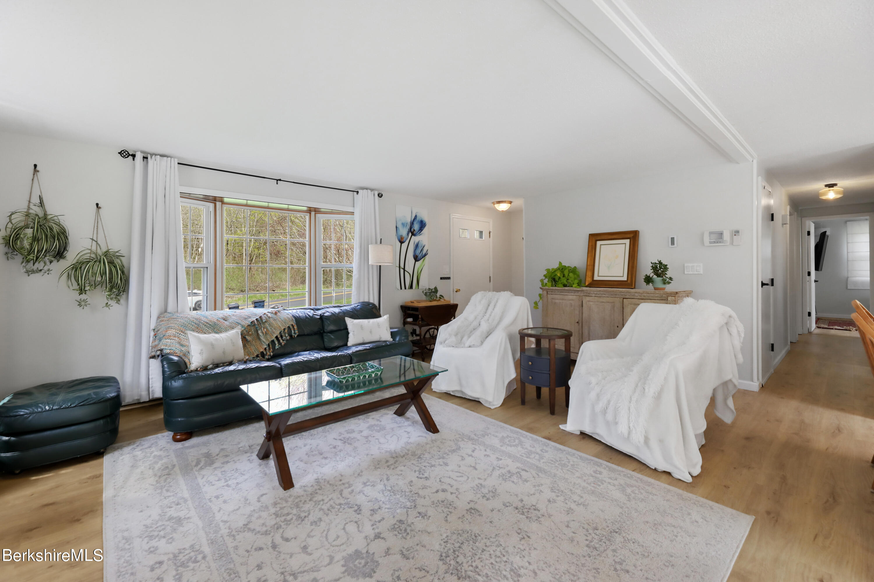 814 Partridge Road Lanesborough, MA 01237 - Photo 5 of 29 40 Living Room