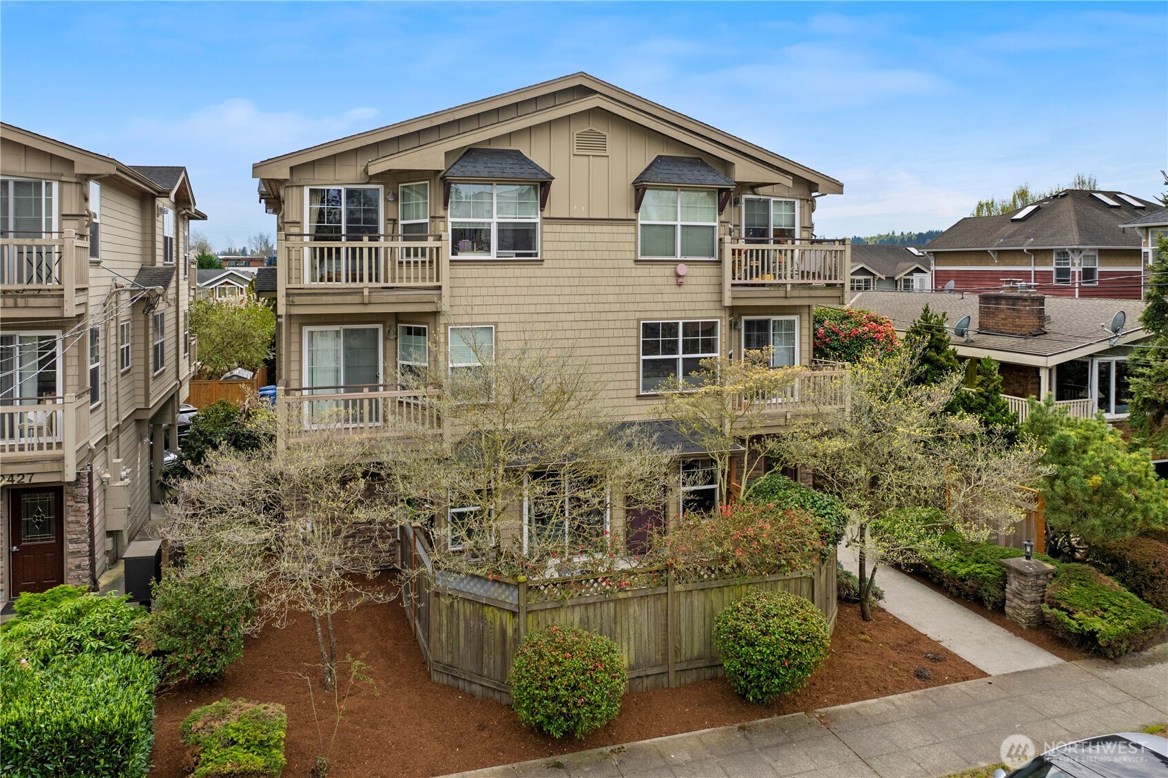 2433 Northwest 59th Street, Unit 101 Seattle, WA 98107 - Photo 1 of 35