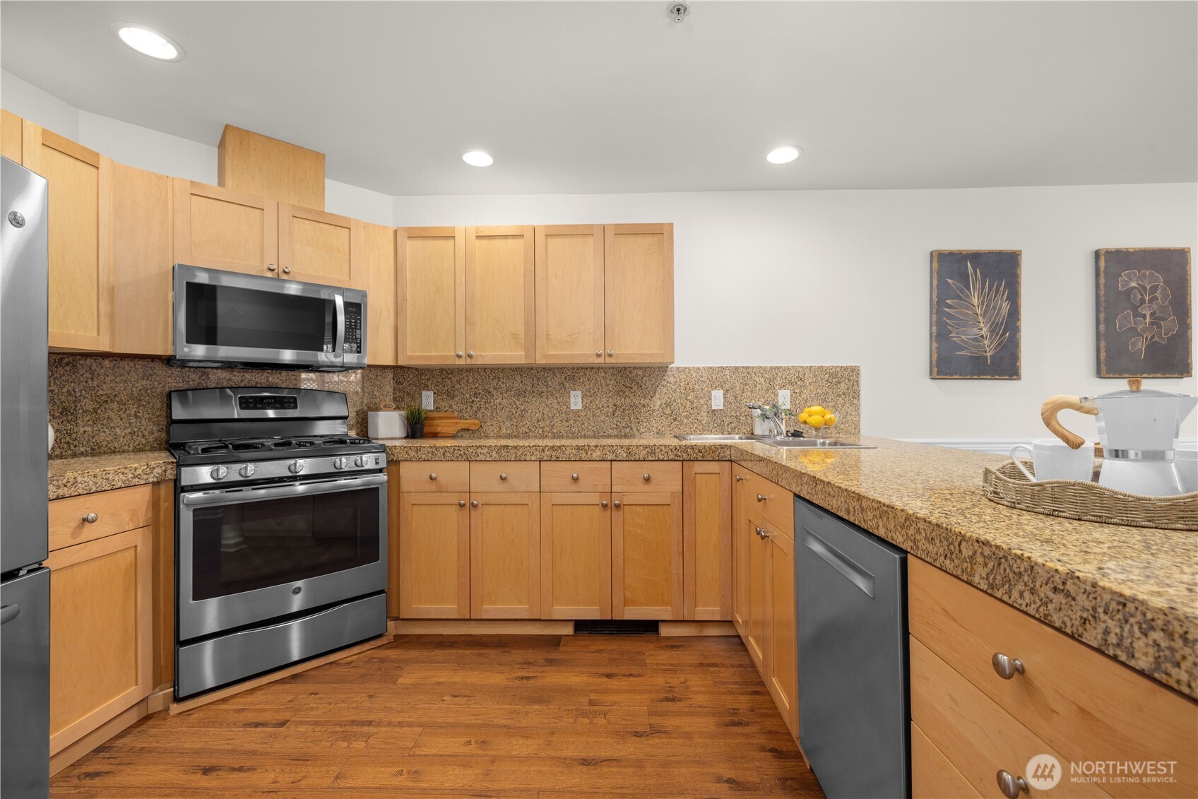 2433 Northwest 59th Street, Unit 101 Seattle, WA 98107 - Photo 15 of 35