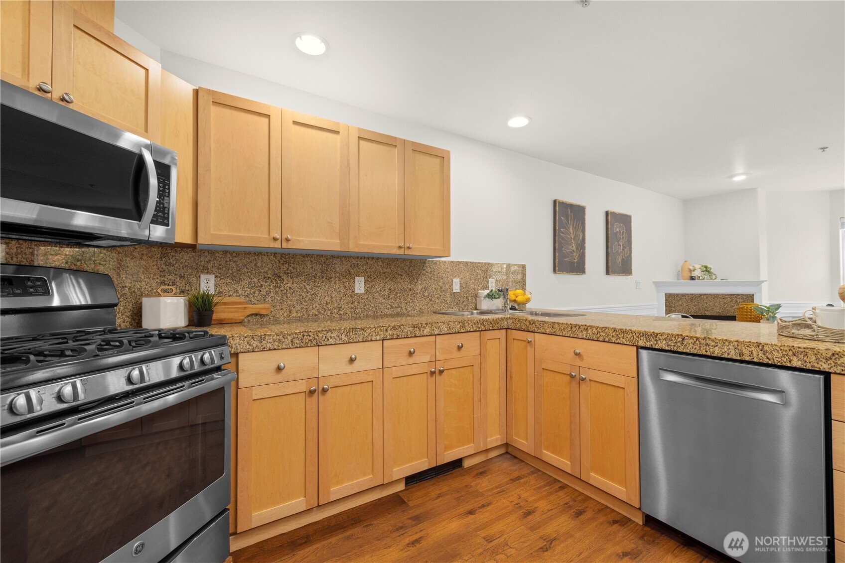2433 Northwest 59th Street, Unit 101 Seattle, WA 98107 - Photo 18 of 35