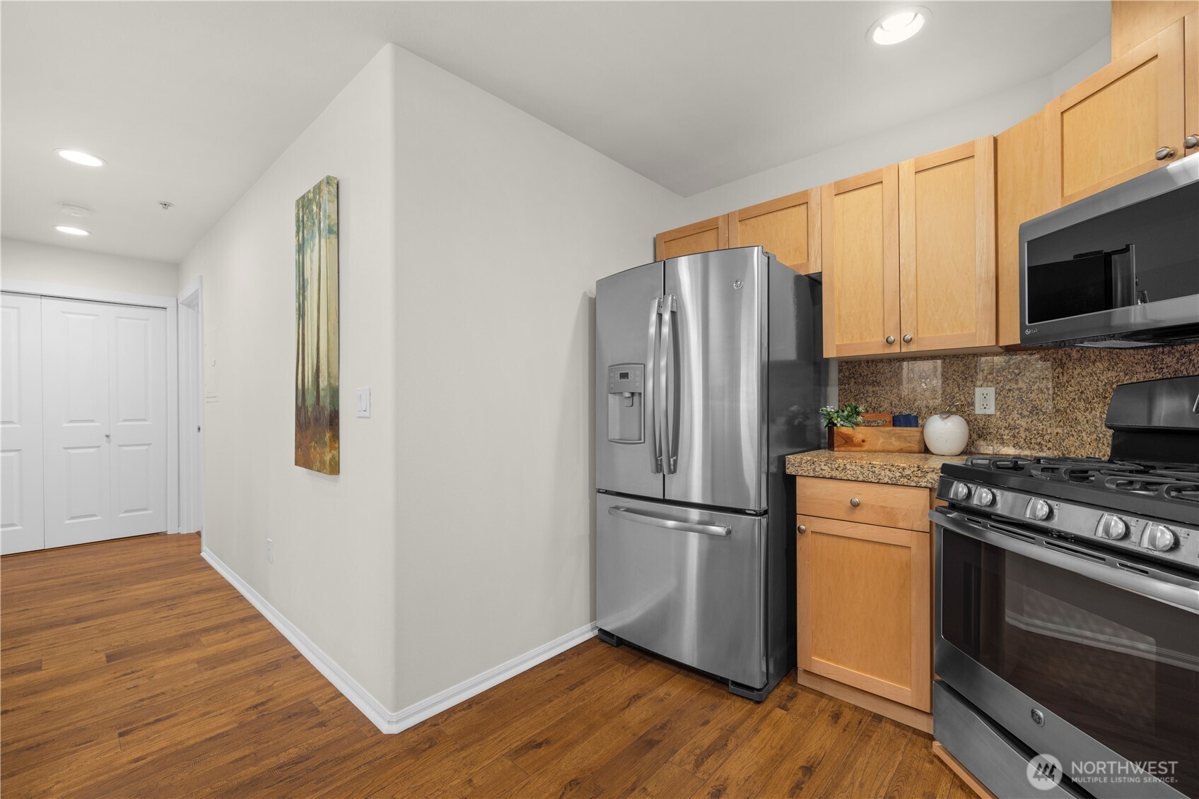 2433 Northwest 59th Street, Unit 101 Seattle, WA 98107 - Photo 20 of 35