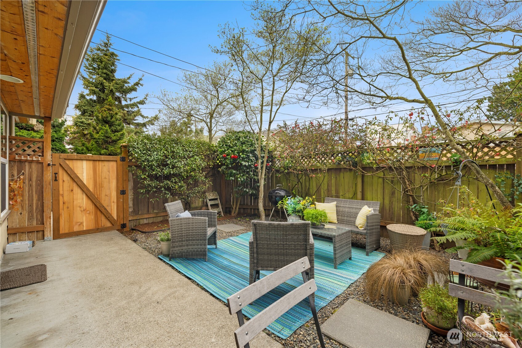 2433 Northwest 59th Street, Unit 101 Seattle, WA 98107 - Photo 2 of 35
