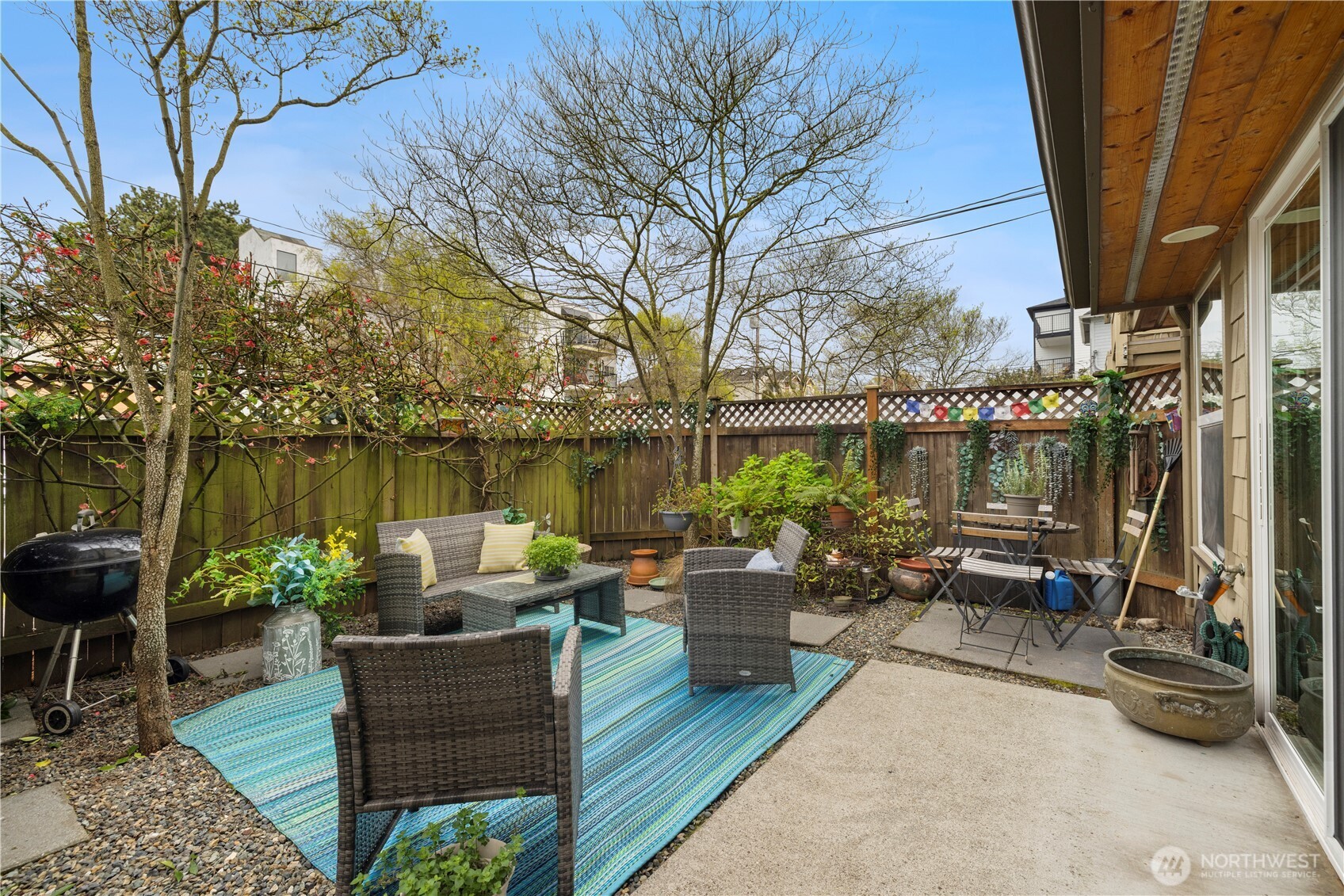2433 Northwest 59th Street, Unit 101 Seattle, WA 98107 - Photo 3 of 35