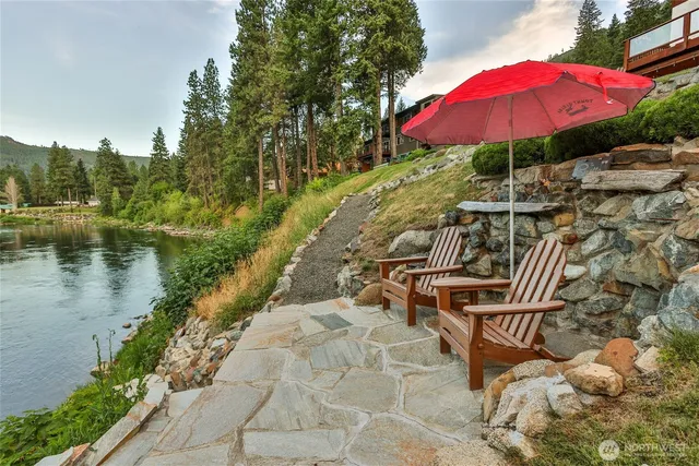 $1,900,000 | 8775 Icicle Road, Leavenworth, WA 98826