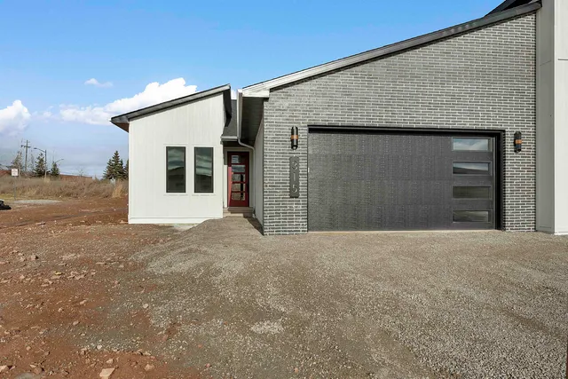 $449,900 | 315 Aldon Cir Green, Green Bay, WI 54304