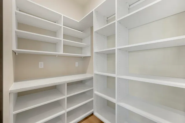 $449,900 | 315 Aldon Cir Green, Green Bay, WI 54304