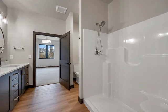 $449,900 | 315 Aldon Cir Green, Green Bay, WI 54304