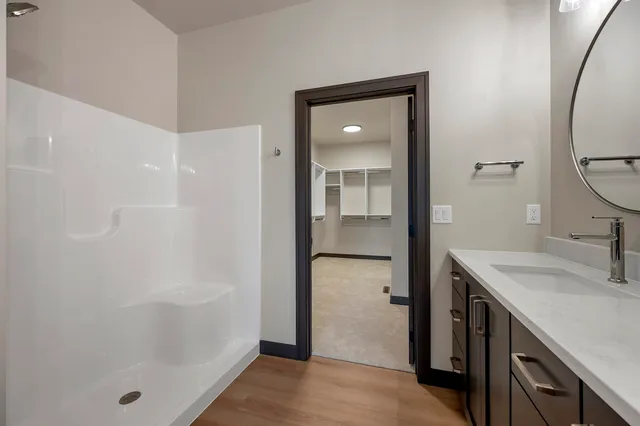 $449,900 | 315 Aldon Cir Green, Green Bay, WI 54304