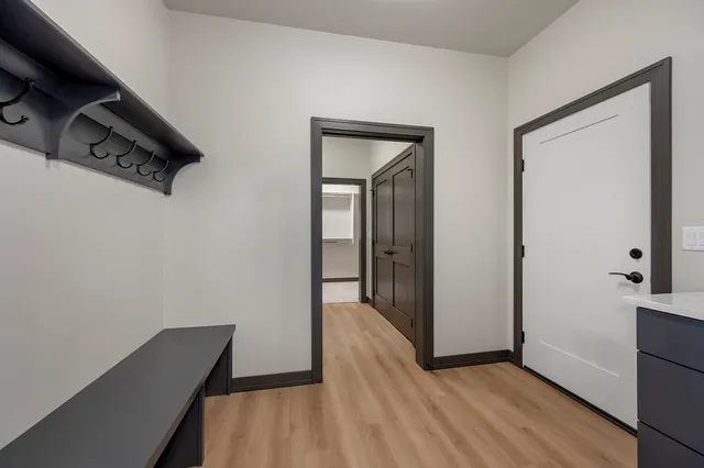 $449,900 | 315 Aldon Cir Green, Green Bay, WI 54304