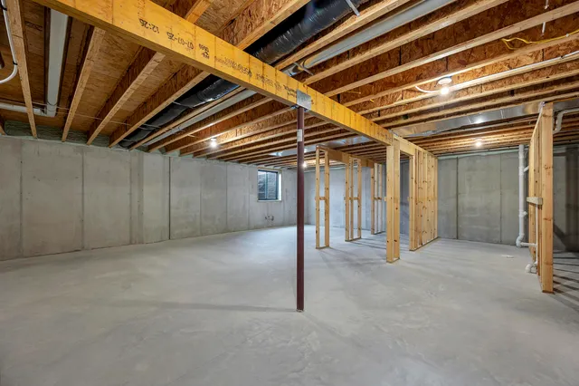 $449,900 | 315 Aldon Cir Green, Green Bay, WI 54304