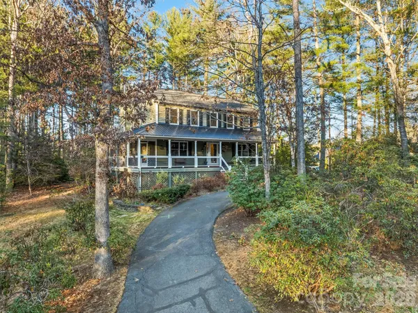 $650,000 | 9 Meadow Wood Trail, Fletcher, NC 28732