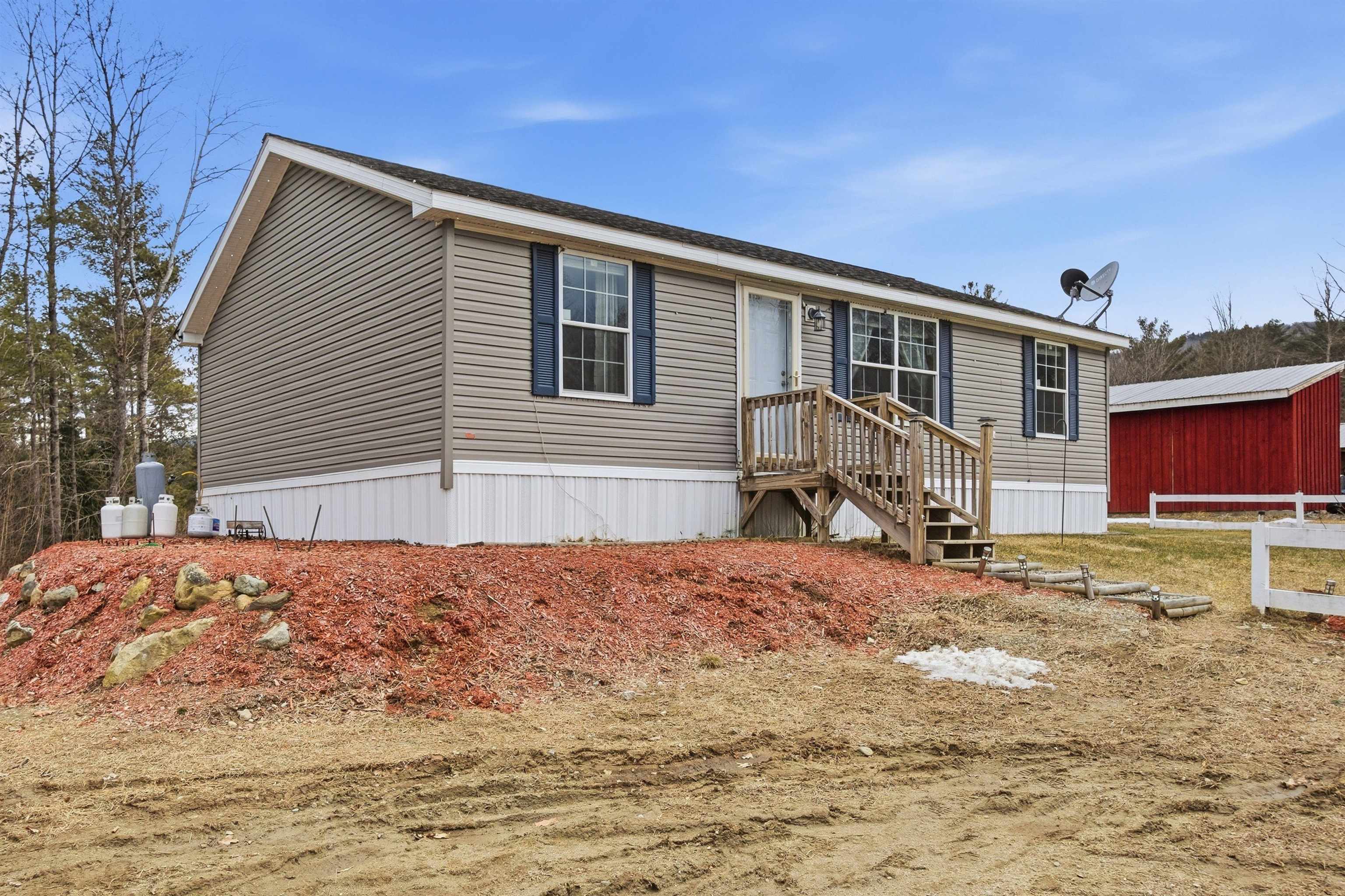 525 Sand Road Haverhill, NH 03774 - Photo 2 of 31