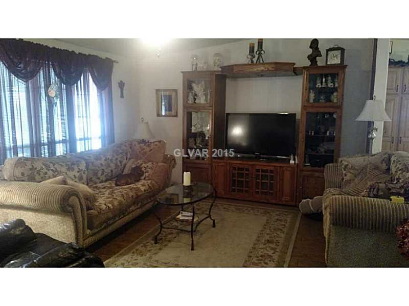943 Holt Caliente, NV 89008 - Photo 16 of 35 Property Photo. Living Room