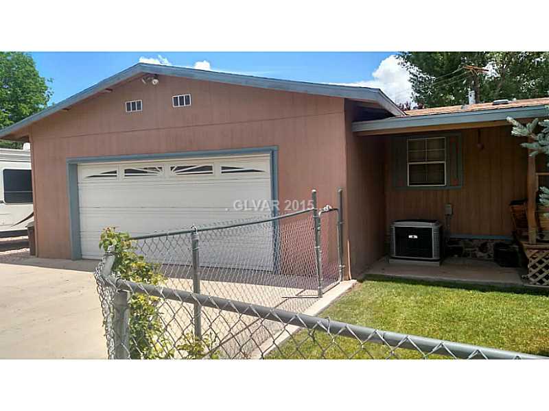 943 Holt Caliente, NV 89008 - Photo 6 of 35 Property Photo. 2+ Car Garage
