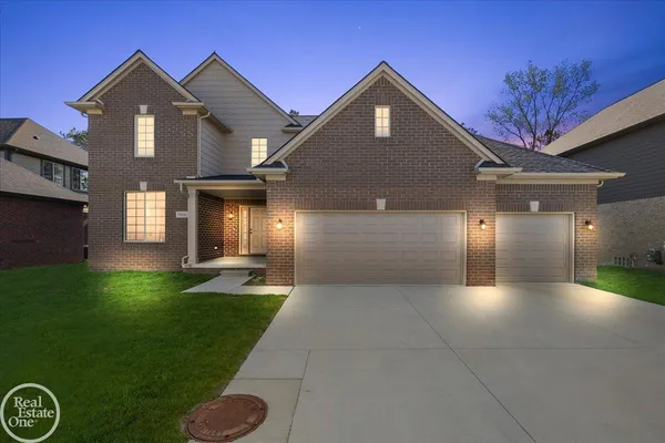 $569,900 | 50606 Summit View Drive, Unit LOT #16, Macomb, MI 48042