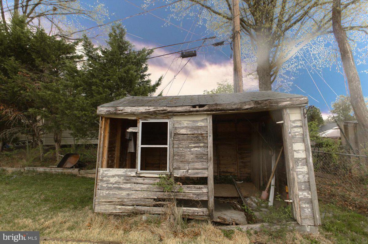 13203 Clarington Court Laurel, MD 20708 - Photo 5 of 25