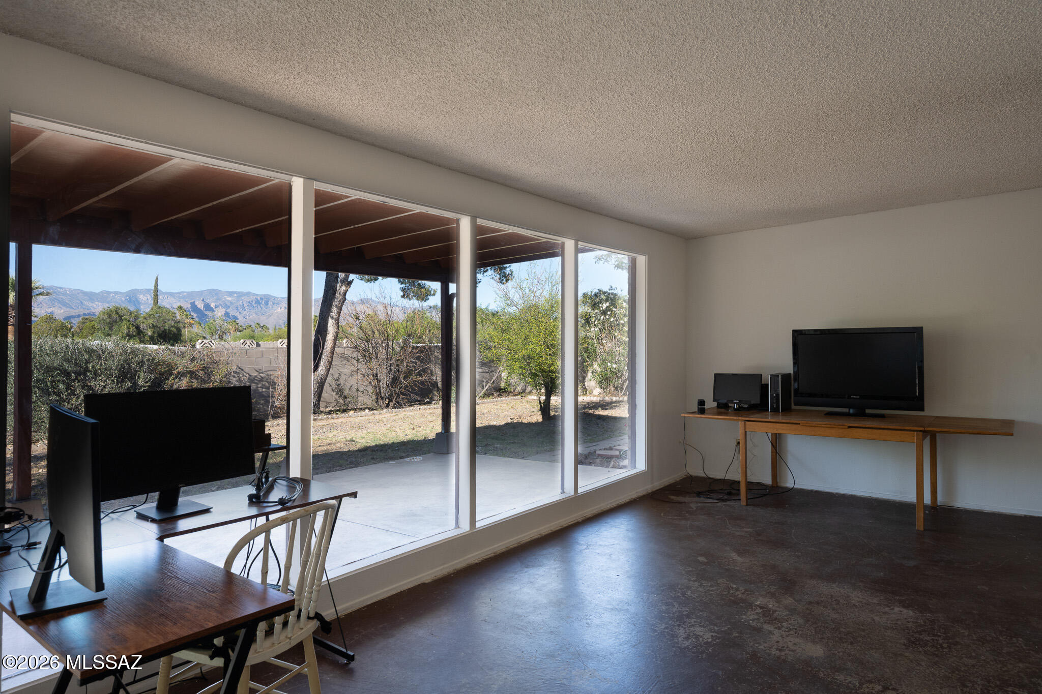 7749 East Pima Street Tucson, AZ 85715 - Photo 8 of 21 AZ rm DSC_4779