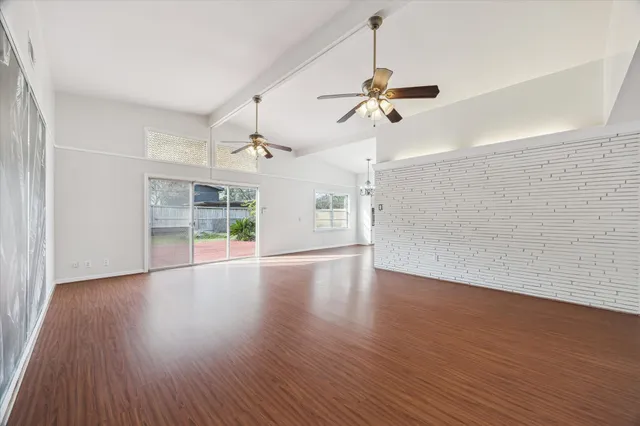 $2,400 | 3310 Longfield Circle, Houston, TX 77063