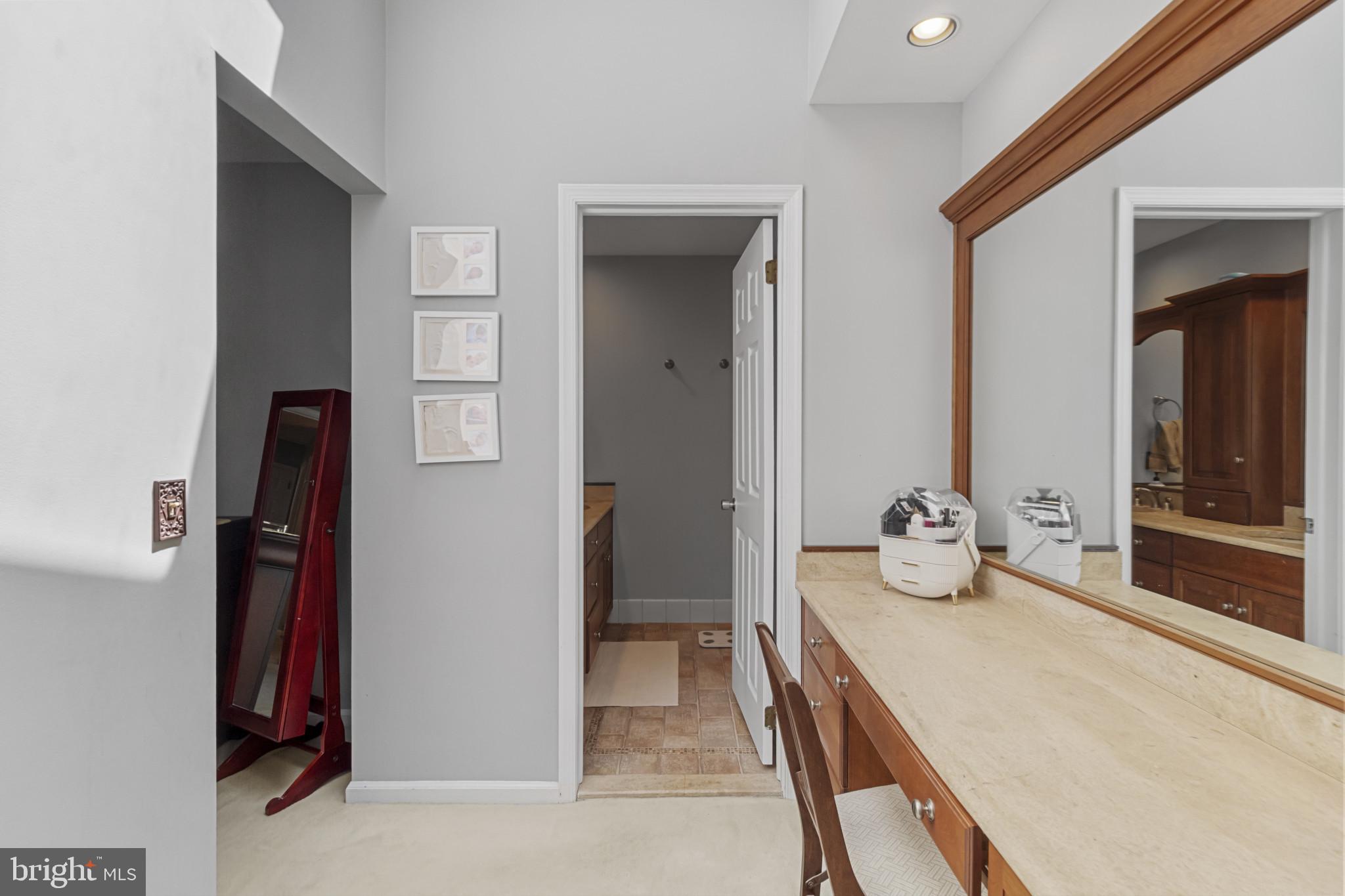 62 John Dyer Way Doylestown, PA 18902 - Photo 21 of 37 view of hall way with mirror