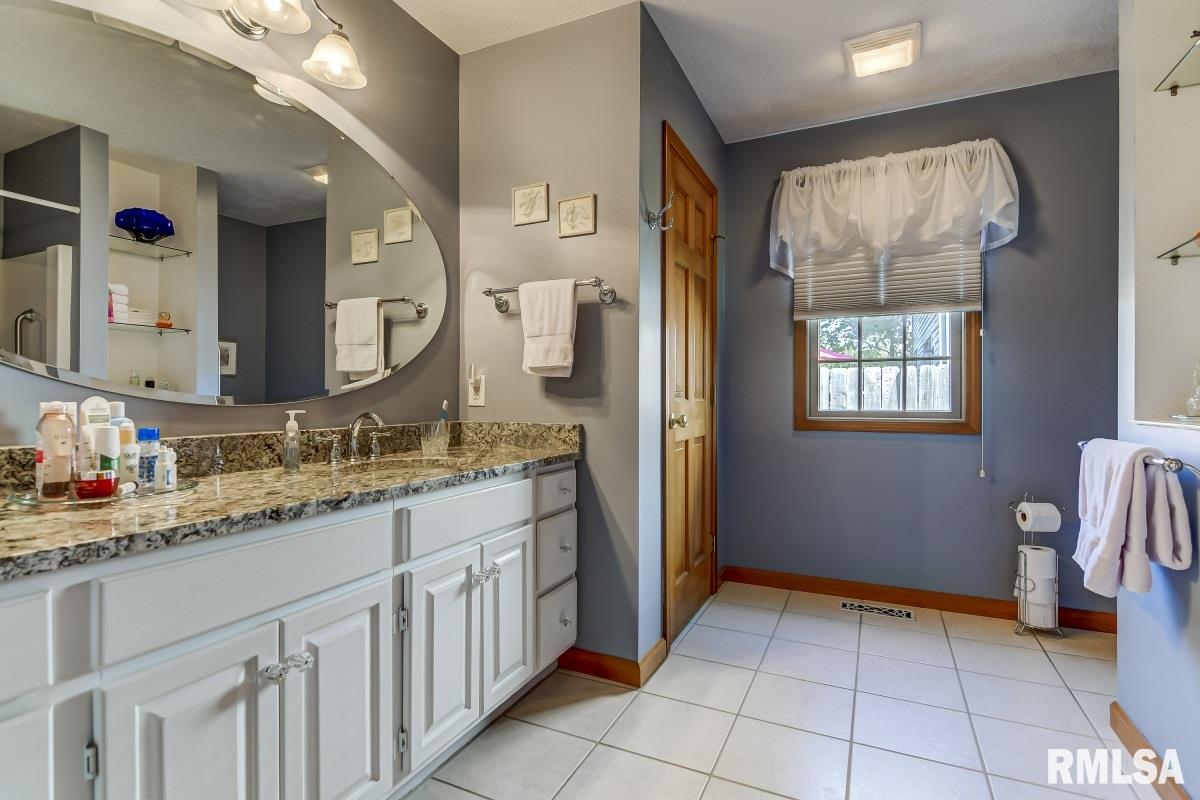 2201 Disar Drive Springfield, IL 62711 - Photo 23 of 45 Gallery Image 23