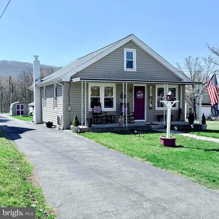 $200,000 | 822 State Street, Millersburg, PA 17061