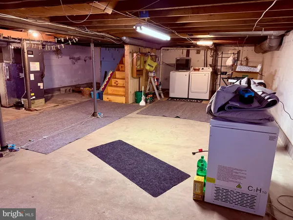 a view of garage