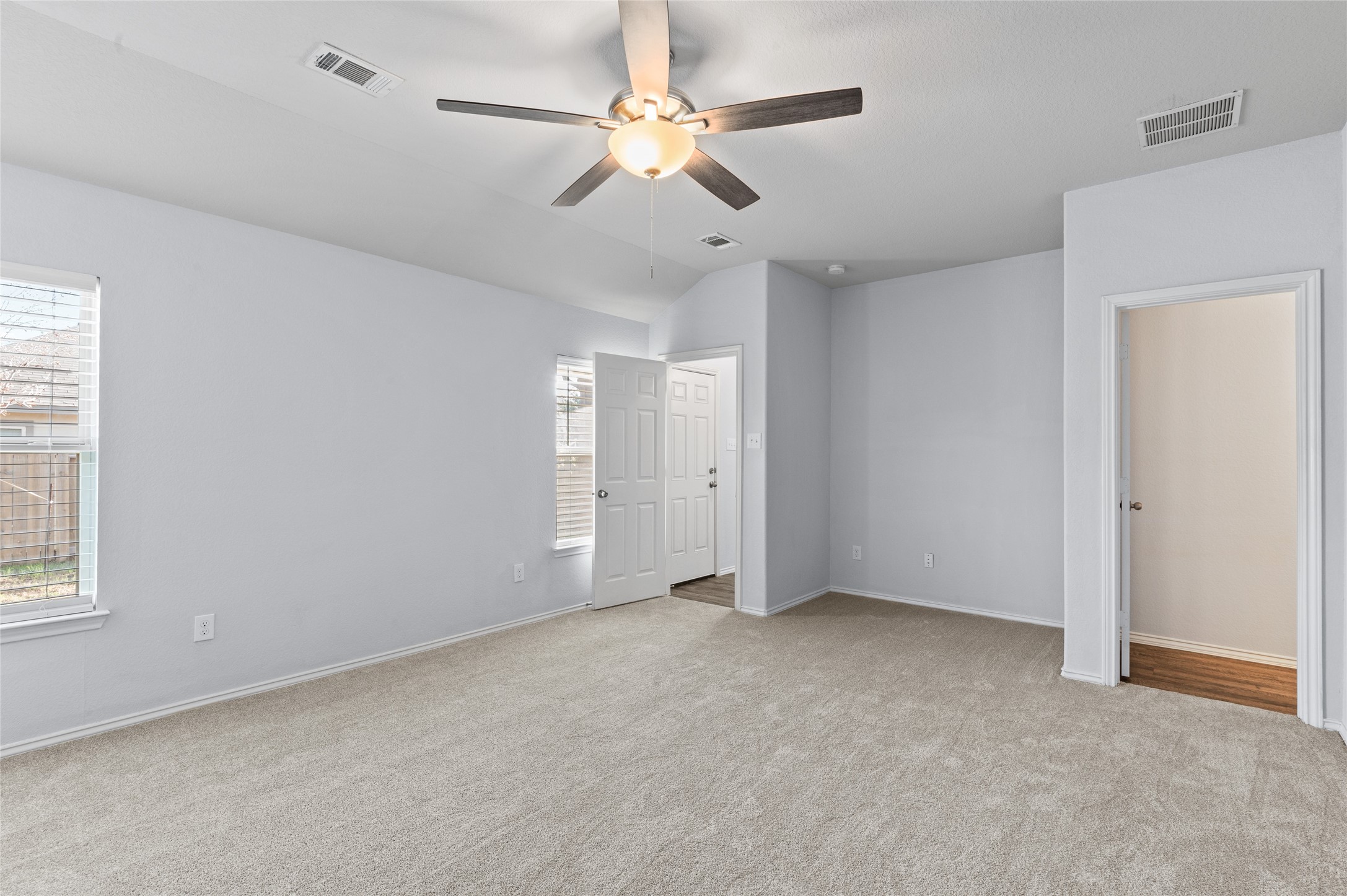 2024 Cedar Tree Court Conroe, TX 77301 - Photo 15 of 20