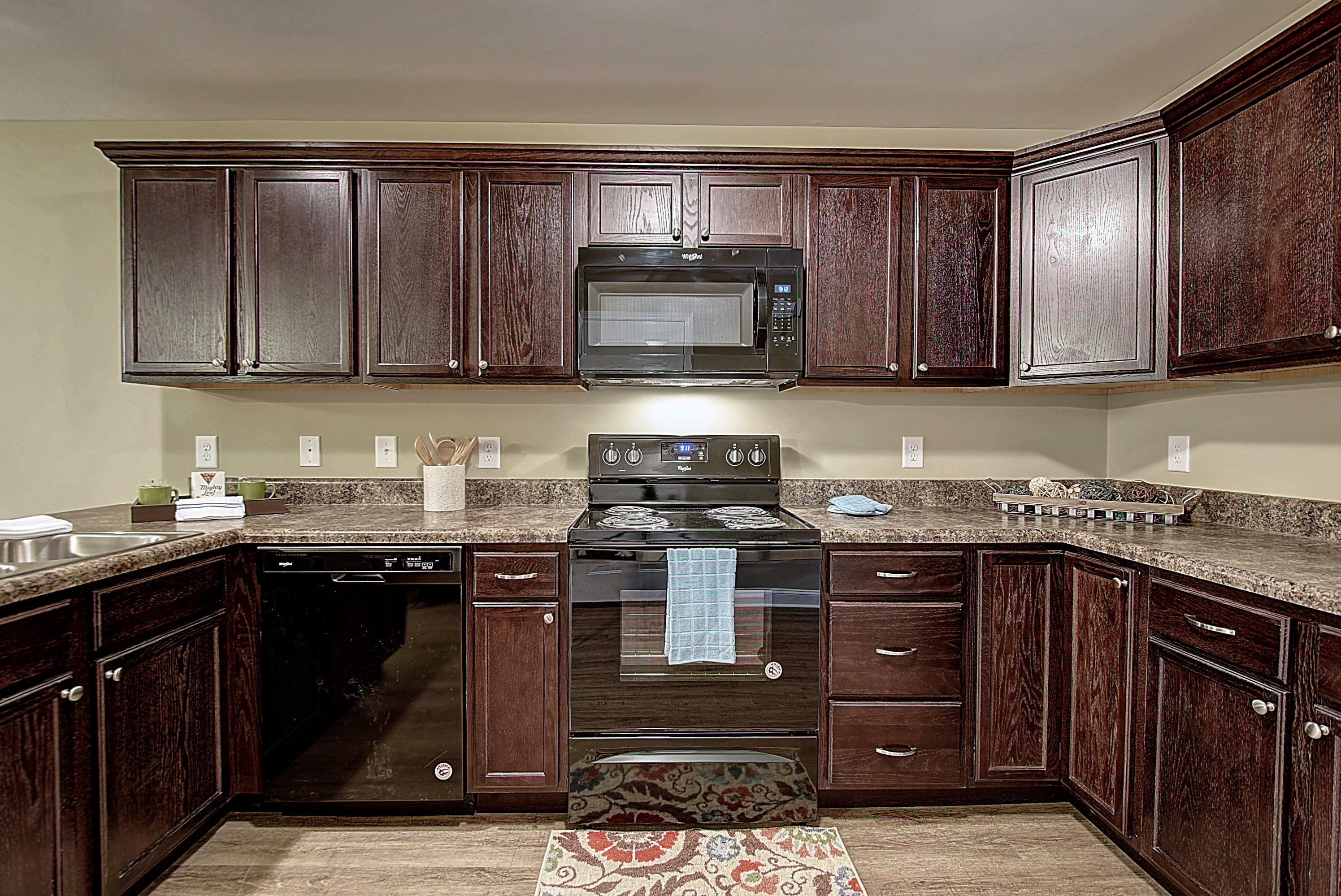 2927 Watauga Road, Unit 12 Johnson City, TN 37601 - Photo 3 of 23 DSC_0009_10_11