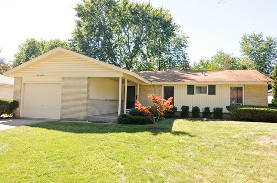518 Charing Cross Road Elk Grove Village, IL 60007 - Photo 1 of 10 Gallery Image 1