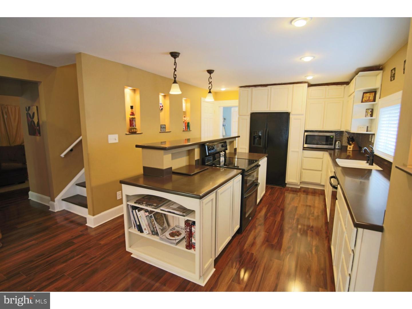 414 Crozerville Road Aston, PA 19014 - Photo 7 of 24 Kitchen