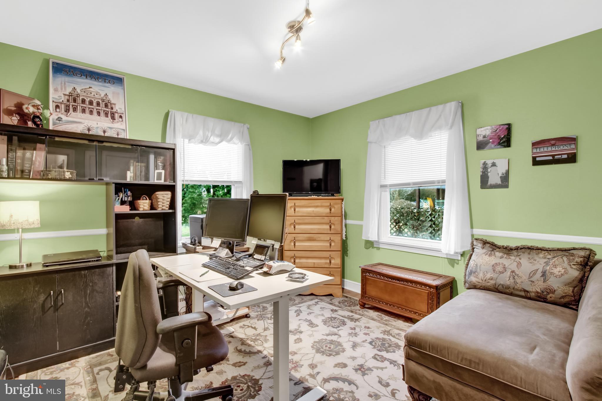 376 Edgehill Road York, PA 17403 - Photo 14 of 28