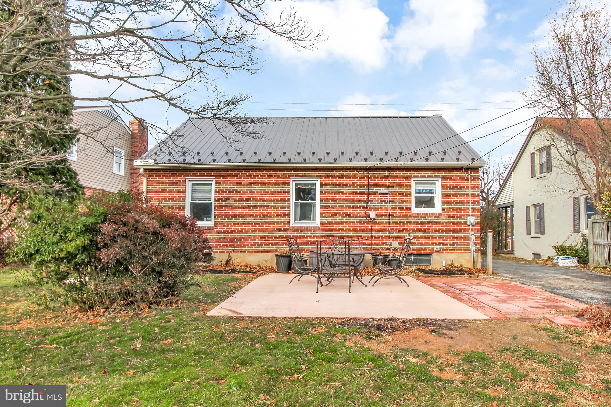 376 Edgehill Road York, PA 17403 - Photo 21 of 28