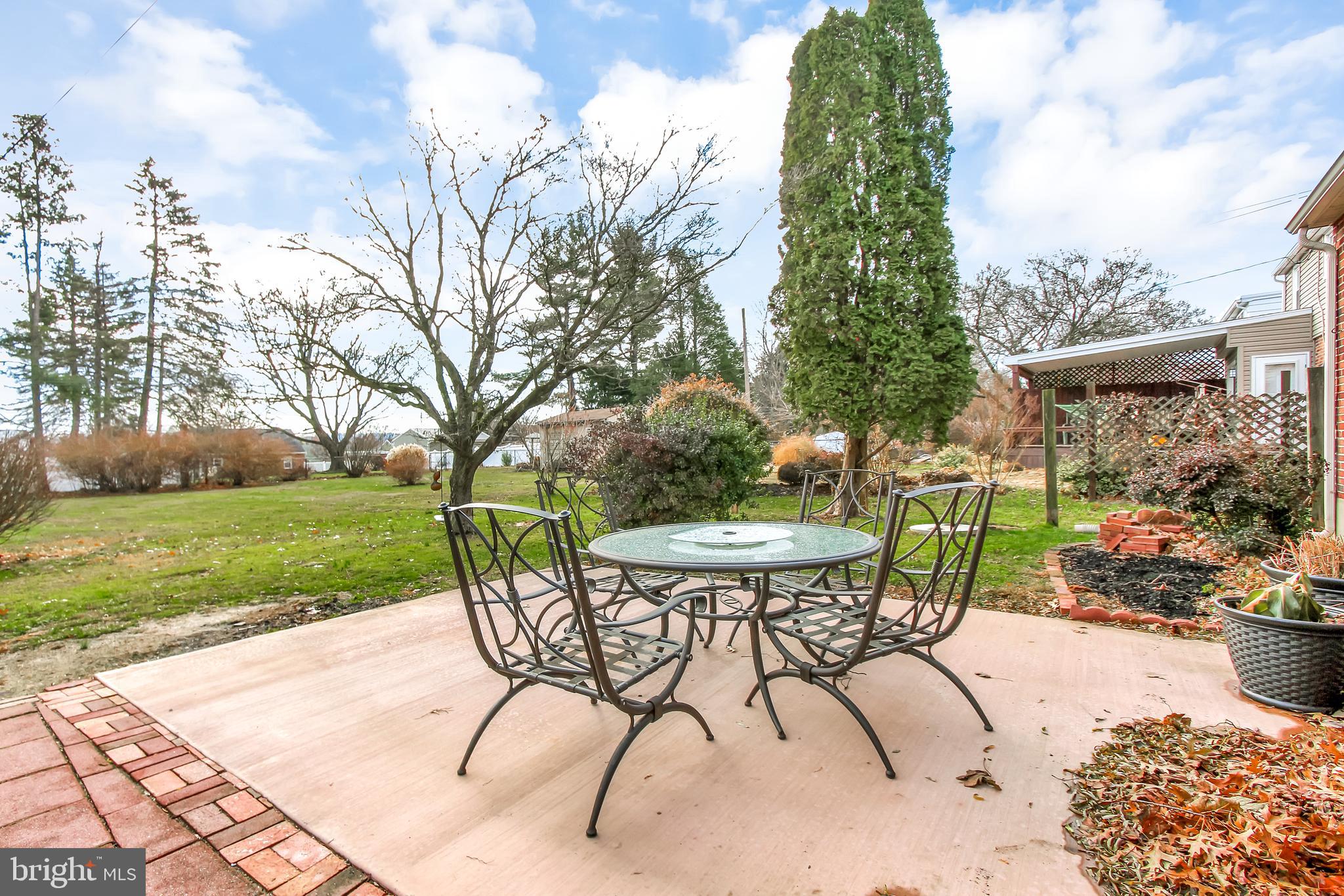 376 Edgehill Road York, PA 17403 - Photo 22 of 28