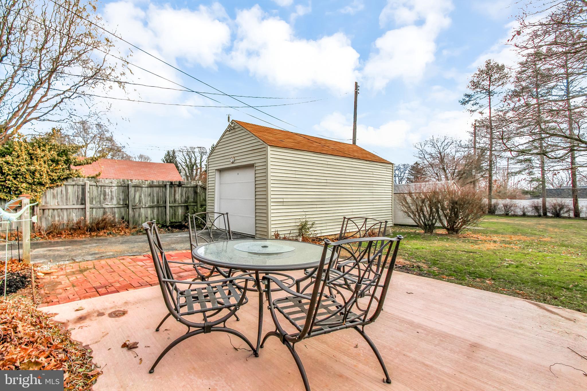 376 Edgehill Road York, PA 17403 - Photo 23 of 28