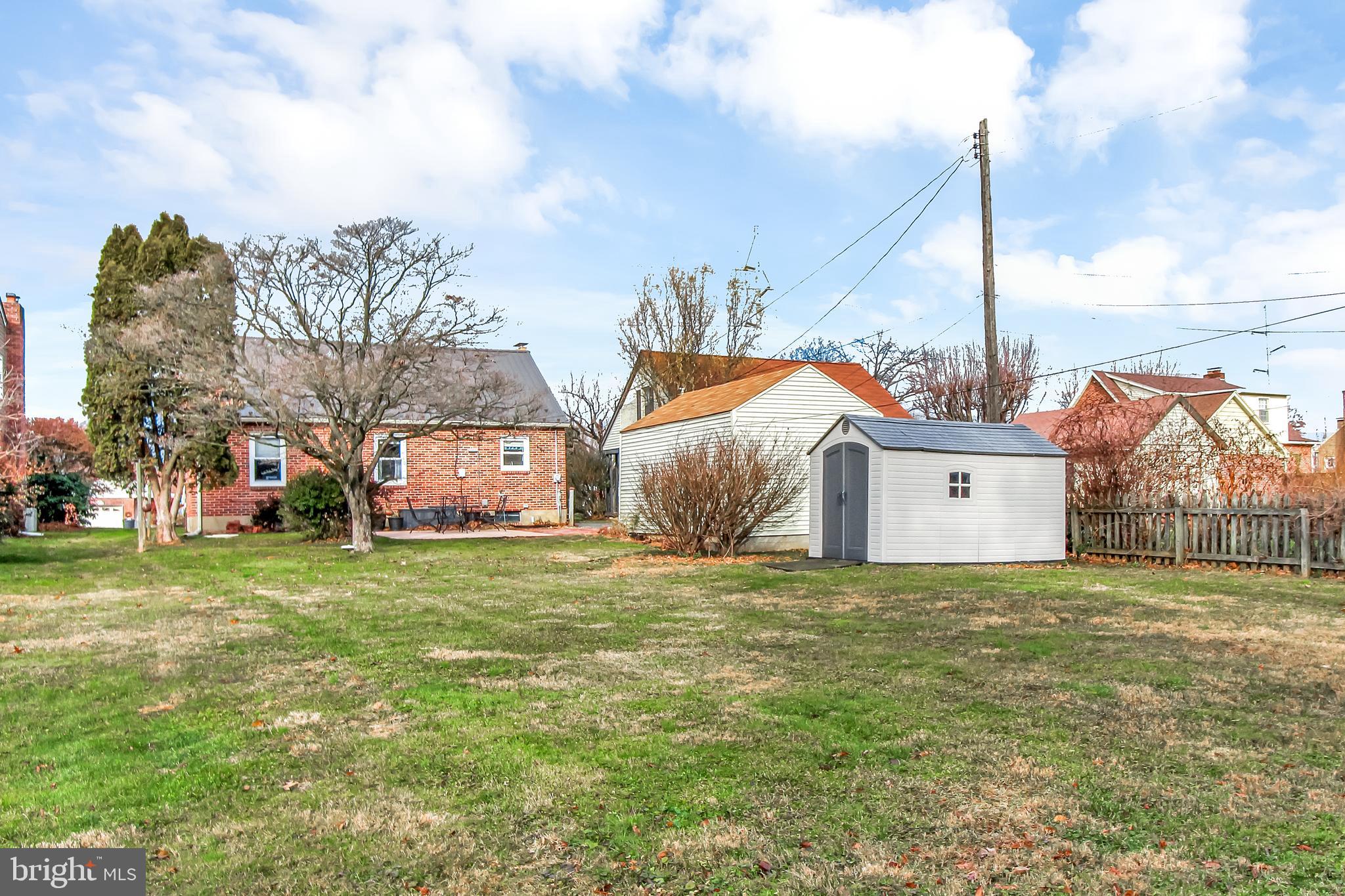 376 Edgehill Road York, PA 17403 - Photo 24 of 28