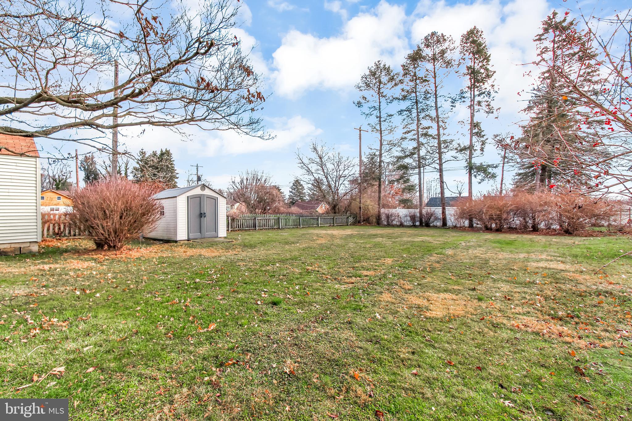 376 Edgehill Road York, PA 17403 - Photo 26 of 28