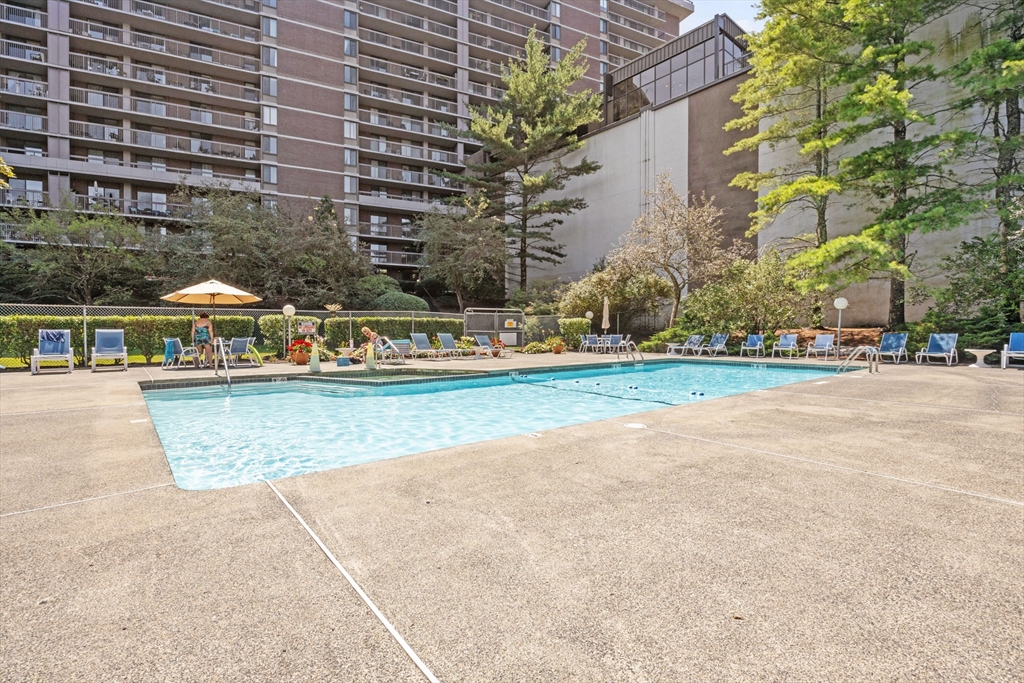 40 Village Road, Unit 1006 Middleton, MA 01949 - Photo 31 of 38