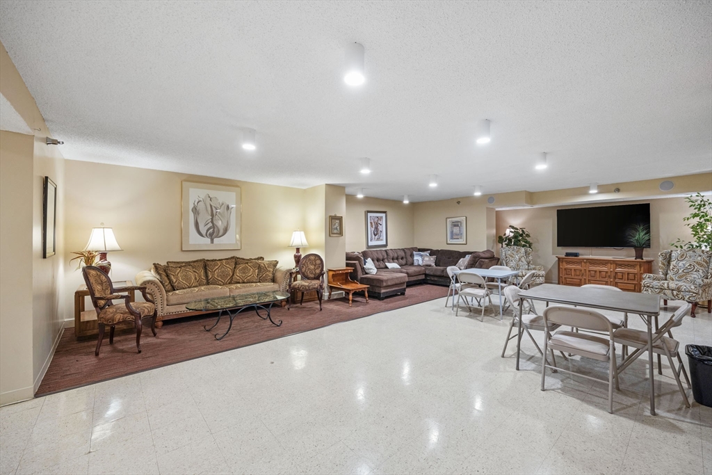 40 Village Road, Unit 1006 Middleton, MA 01949 - Photo 37 of 38