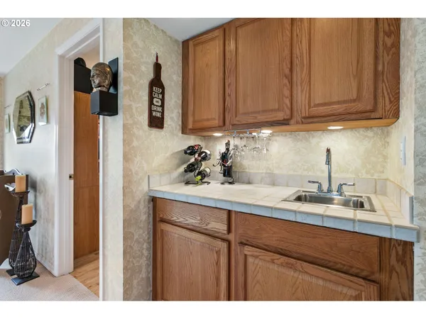 $715,000 | 6410 Southwest Skiver Court, Beaverton, OR 97078