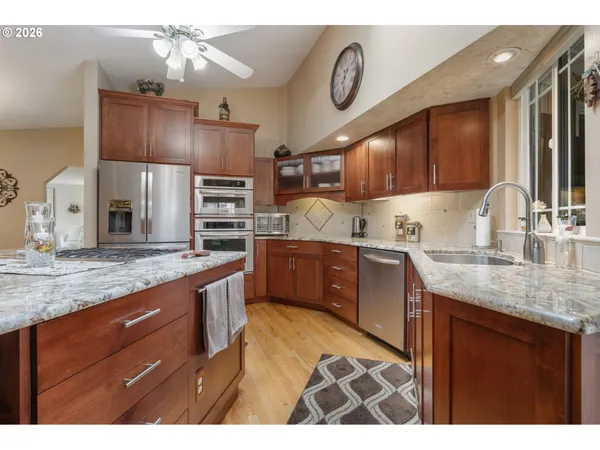 $715,000 | 6410 Southwest Skiver Court, Beaverton, OR 97078