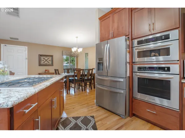 $715,000 | 6410 Southwest Skiver Court, Beaverton, OR 97078