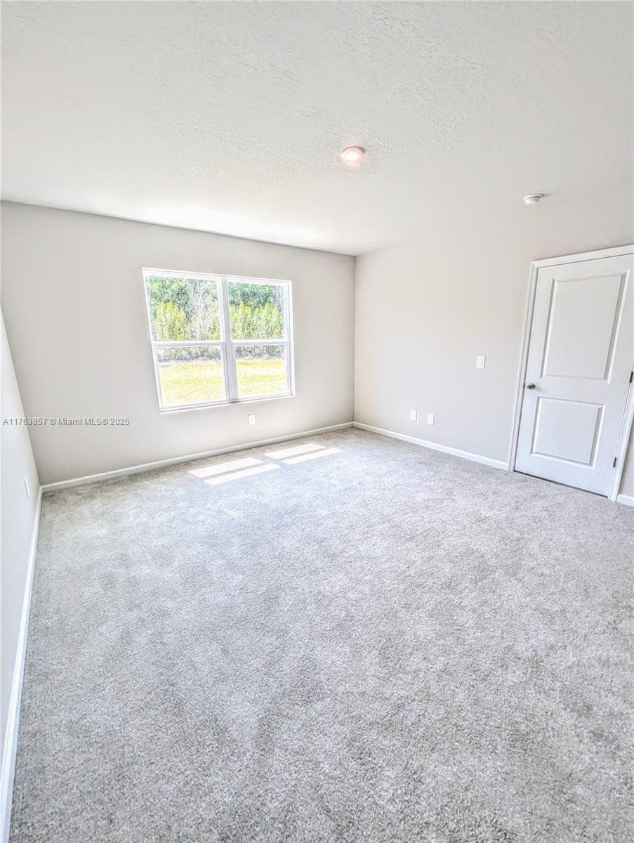 285 Raspberry Road Fort Pierce, FL 34981 - Photo 6 of 27 20250524193040302528000000-o